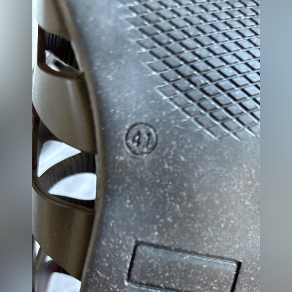 NEW w/Box Eric Michael Toscana Leather Cutout Sandals Euro 41 US Size 9.5-10 - Picture 3 of 9